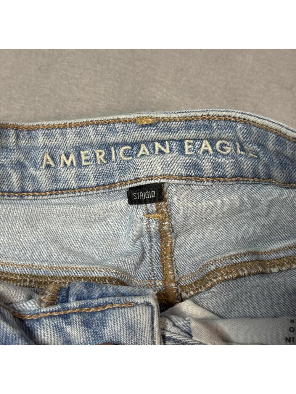 American Eagle Strigid Mom Jeans Womens Size 2 Light Wash Distressed Hem - Picture 5 of 14